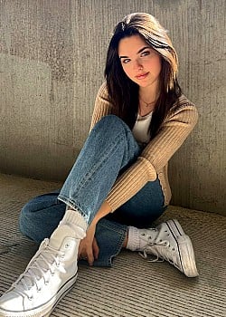 Jenna Raine